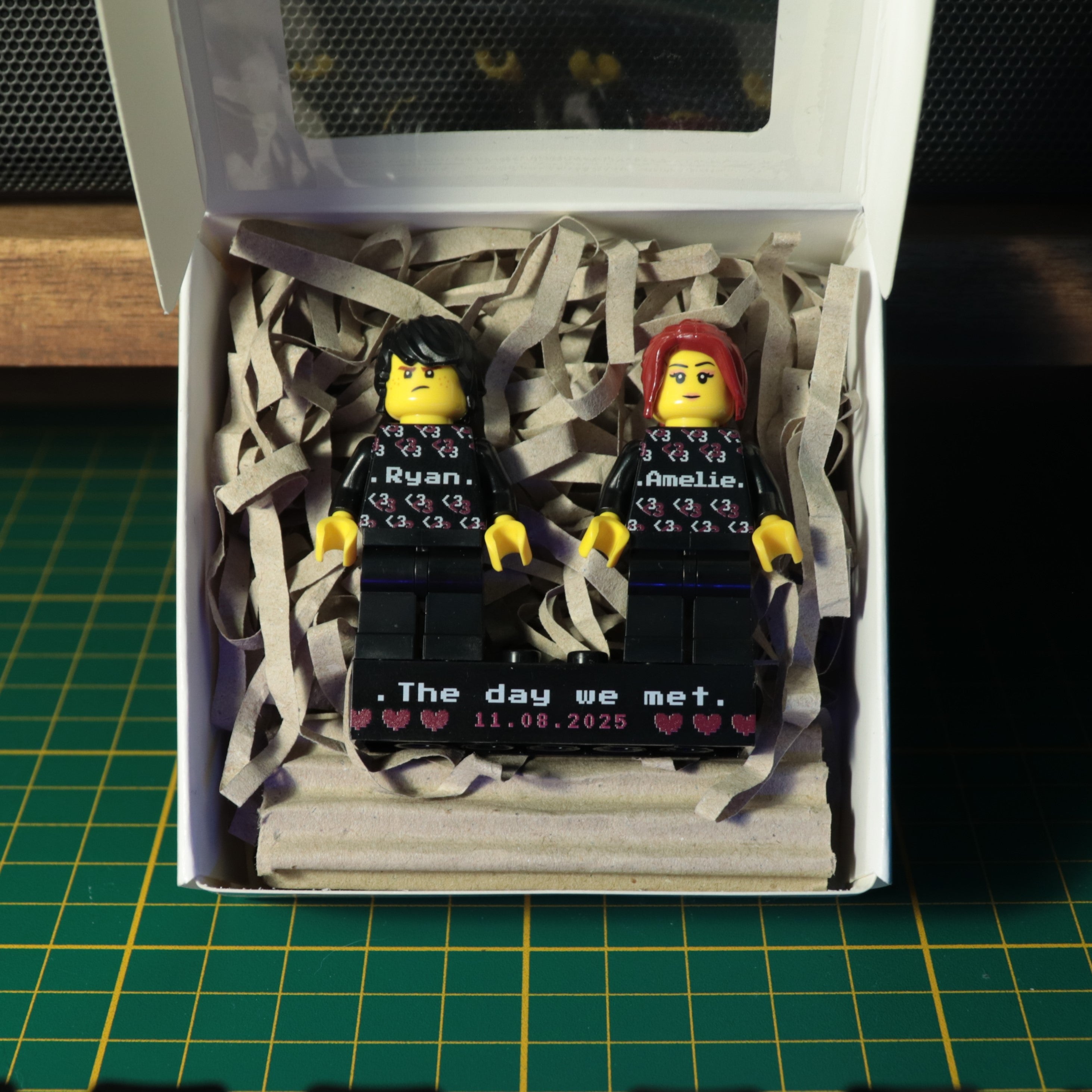 Pixel Hearts - Brick Duo mit Pappe Display