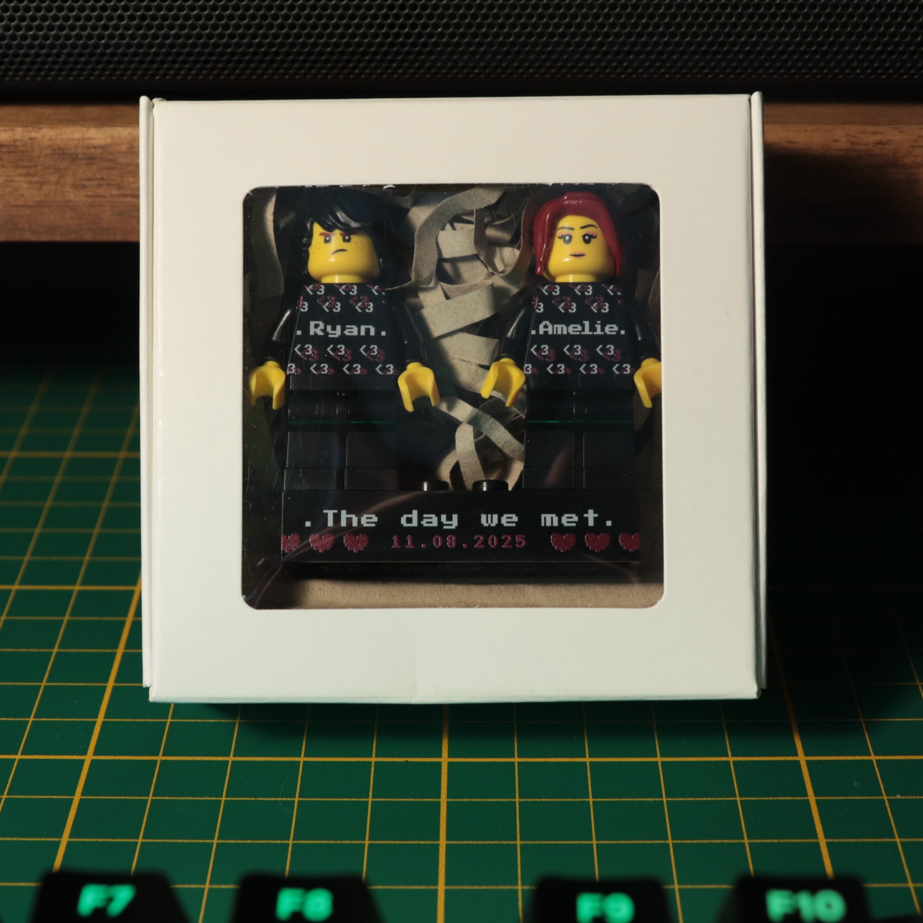 Pixel Hearts - Brick Duo mit Pappe Display